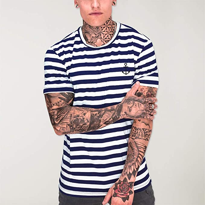 Camiseta marinera de rayas blancas y azules y dibujo de ancla